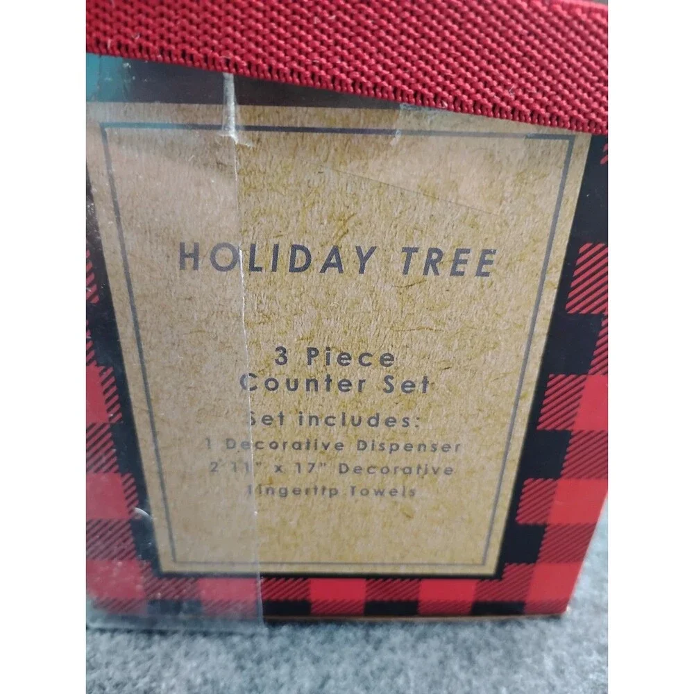 White Christmas Tree Soap Lotion Dispenser and 2 Red Fingertip Towels NEW in Box